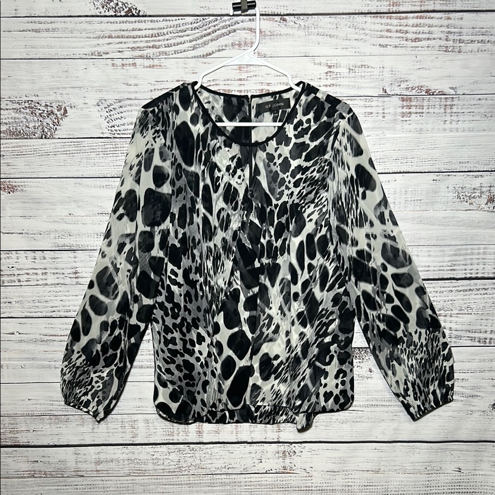 St. John's Women's Black and White Animal Print Relaxed Blouse Silk Top Size 12